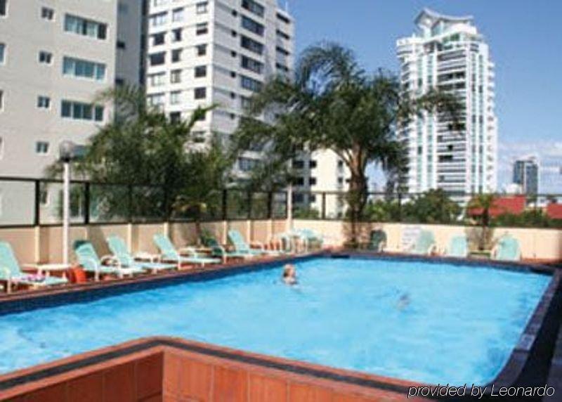 Sandy Point Beach Resort Gold Coast Exterior photo